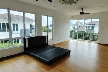 Isola Villa @ Senibong Cove