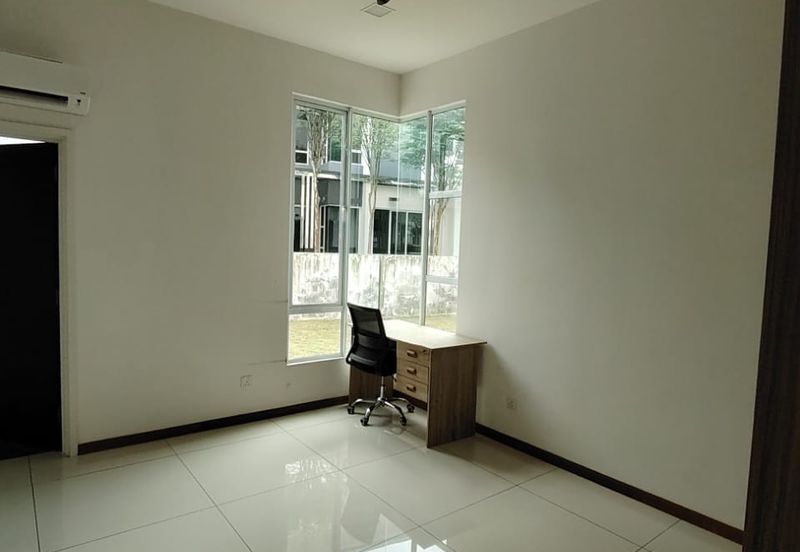 Isola Villa @ Senibong Cove