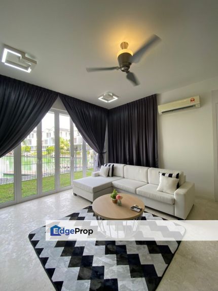 Emerald Bay @ 4 Storey Link House Courtyard - 5 room / Fully Furnished, Johor, Johor Bahru