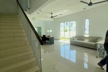 CORNER | Double Storey House (ILLARIA), Hillside Homes, Danau Mentari Rawang