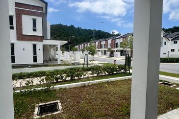 CORNER | Double Storey House (ILLARIA), Hillside Homes, Danau Mentari Rawang