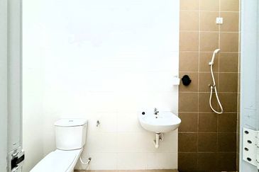 TAMAN LEKIR DAMAI, KAMPUNG KOH