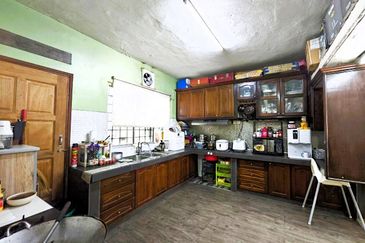 Taman Desa Keramat AU2