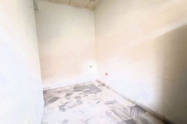 BANDAR ENSTEK (CENDRAWASIH)