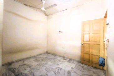 BANDAR ENSTEK (CENDRAWASIH)