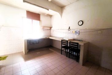 BANDAR ENSTEK (CENDRAWASIH)