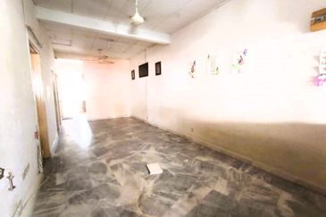 BANDAR ENSTEK (CENDRAWASIH)