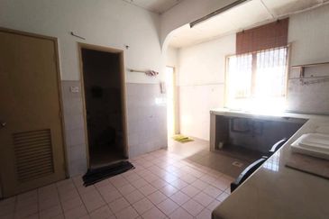 BANDAR ENSTEK (CENDRAWASIH)