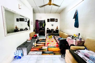 TAMAN AMAN, MAMBANG DIAWAN