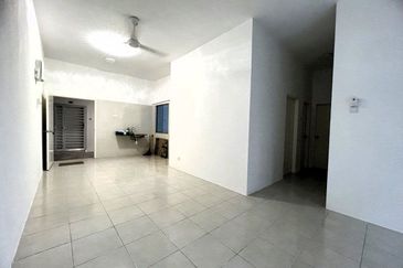 CASA RESIDENCES, CHEMOR