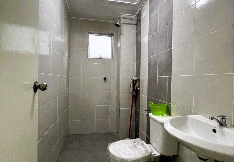 CASA RESIDENCES, CHEMOR