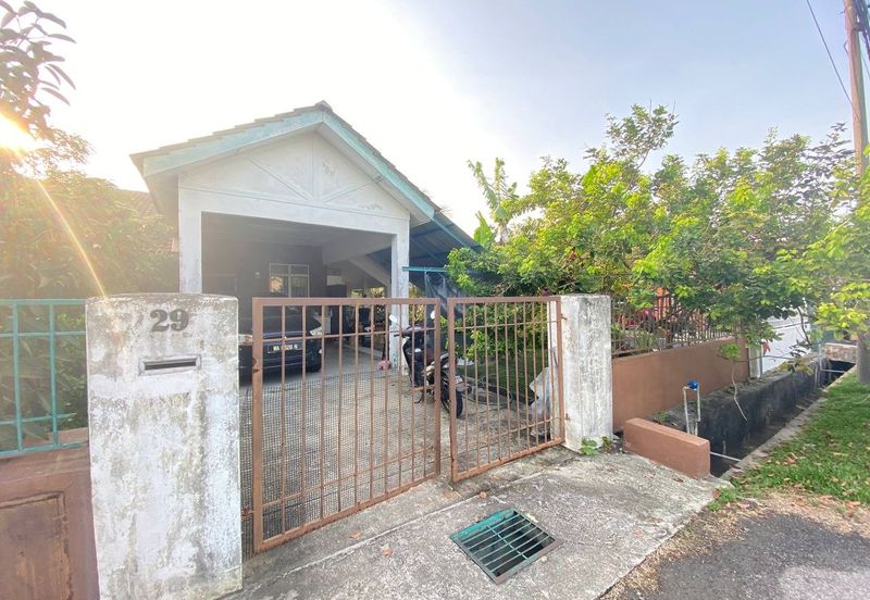 Taman Sri Bayu, Tanjong Sepat