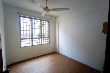 Cemara Apartment @ Taman Kajang Utama