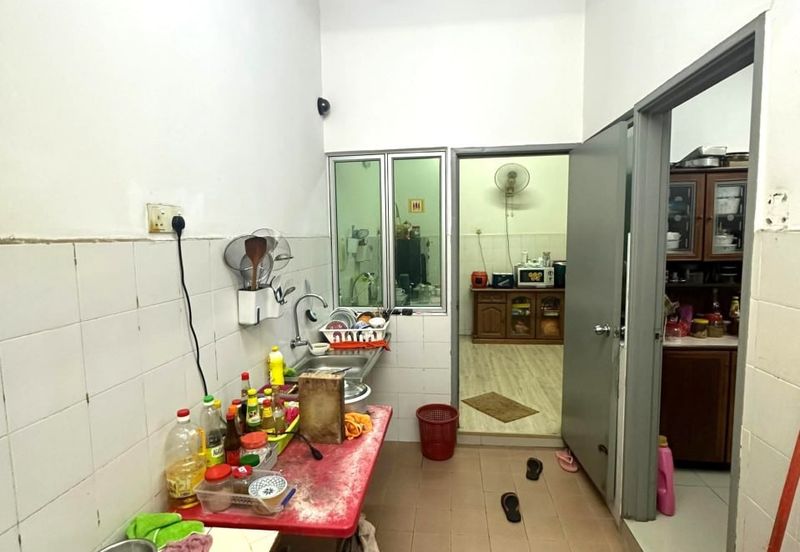 D'Anjung Teluk Pulai