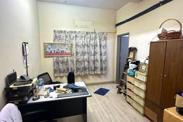 D'Anjung Teluk Pulai