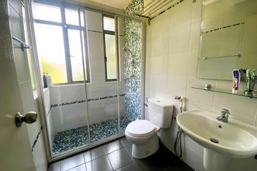 Changkat Kiara Surya