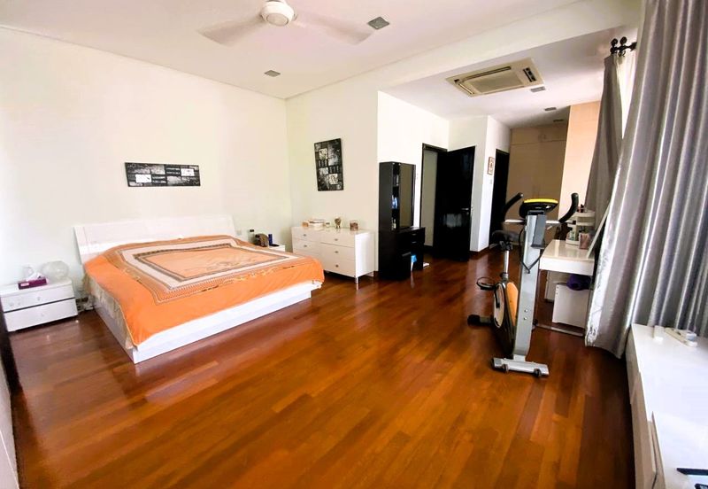 Changkat Kiara Surya