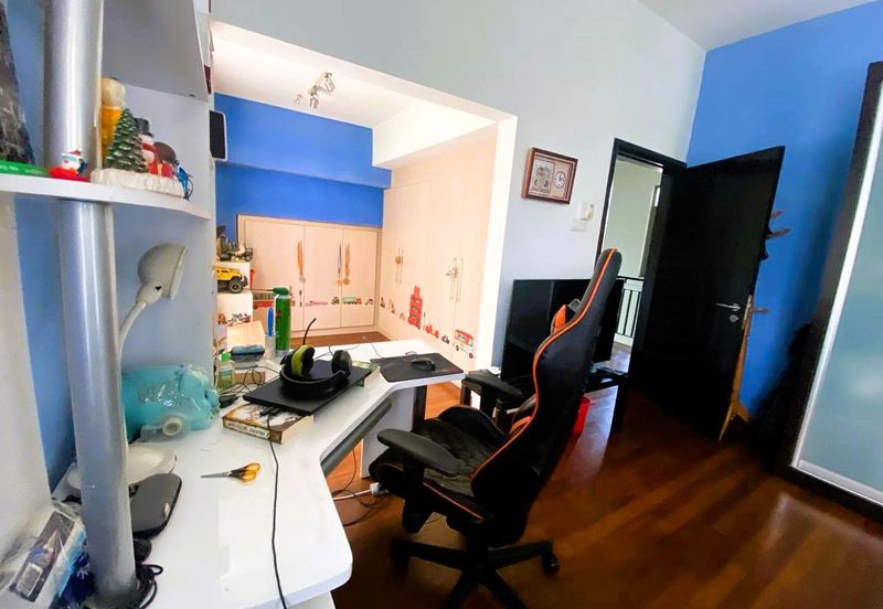 Changkat Kiara Surya