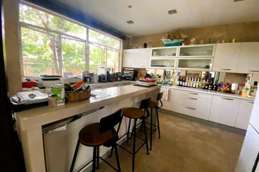 Changkat Kiara Surya