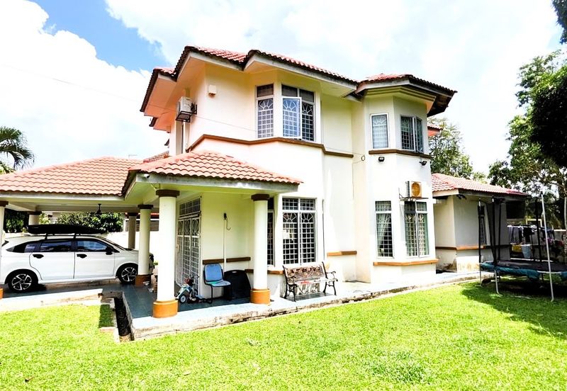 Taman Tasik Semenyih (Lake Residence)