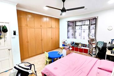 Taman Tasik Semenyih (Lake Residence)