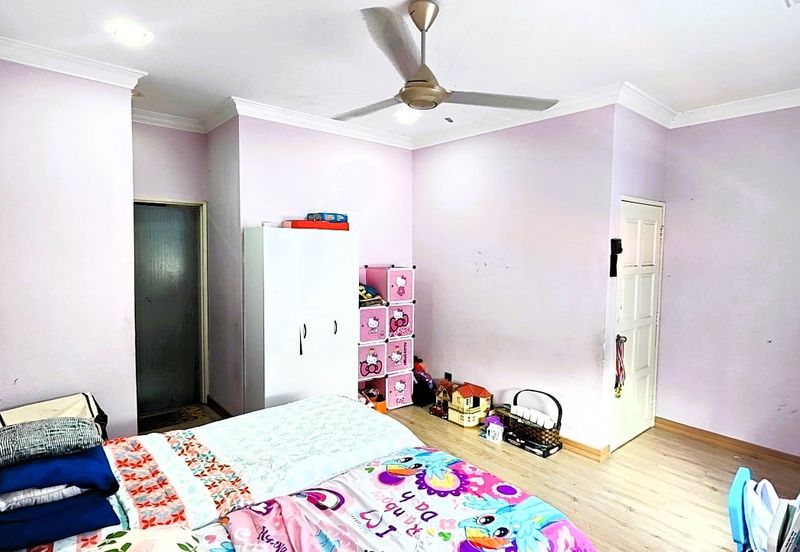 Taman Tasik Semenyih (Lake Residence)