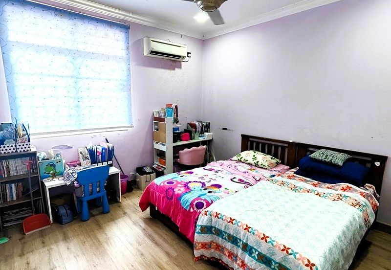 Taman Tasik Semenyih (Lake Residence)