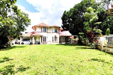 Taman Tasik Semenyih (Lake Residence)