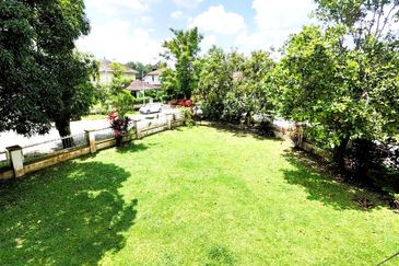 Taman Tasik Semenyih (Lake Residence)