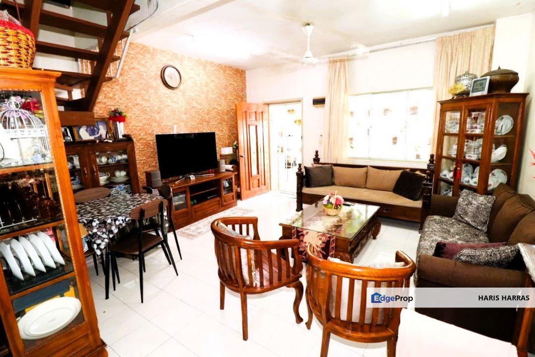 RENOVATED | Double Storey Terrace, Green Valley Bandar Tasik Puteri, Rawang, Selangor, Rawang