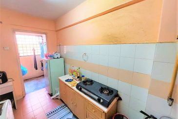 Pangsapuri Putra Damai