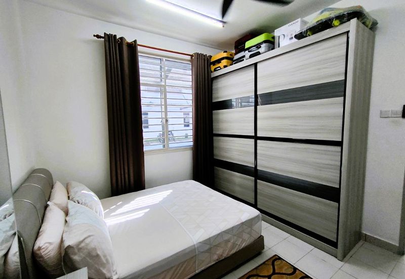 Eristana @ Seri Pristana