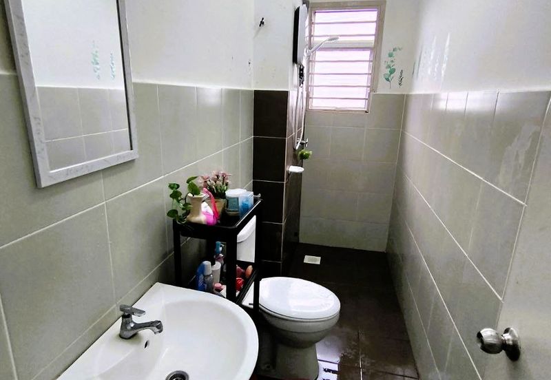 Eristana @ Seri Pristana