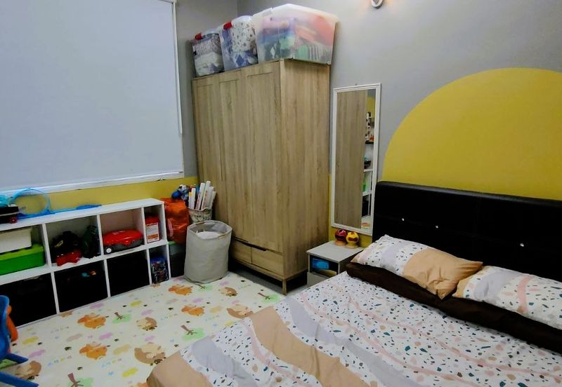 Eristana @ Seri Pristana