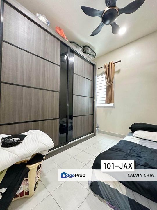 Seruling Apartment Bandar Bukit Raja Corner Unit 1,000sqft 3 Bedrooms, Selangor, Klang