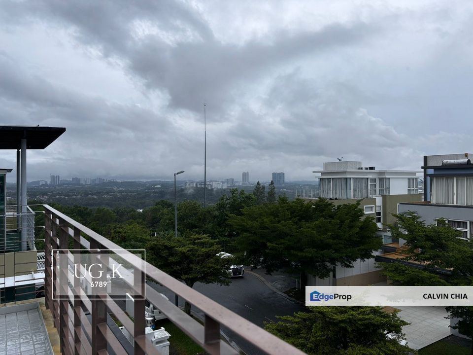 Laman Granview Saujana Puchong 3 Storey Bungalow (zero lot) Land area : 45ft x 85ft Build up : 3800 sf, Selangor, Puchong South