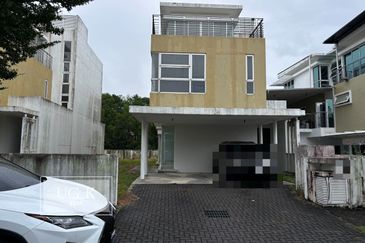 Taman Saujana Puchong