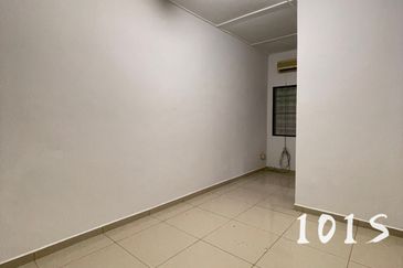 kota kemuning greenville double storey house 18x60 for sell