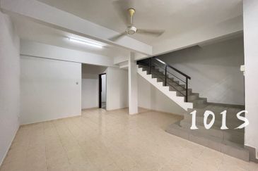 kota kemuning greenville double storey house 18x60 for sell