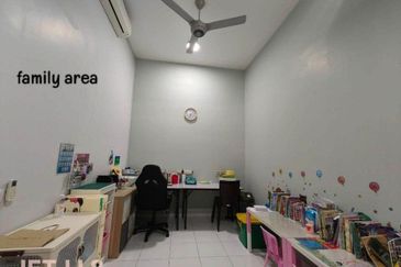 Jalan Setia Permai U13/42F