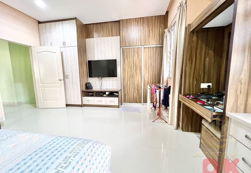 Jalan Cemara, Bandar Botanik