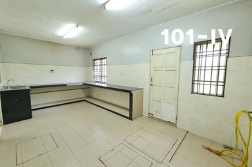 Taman Tepi Sungai ( Taman Teluk Pulai Indah )