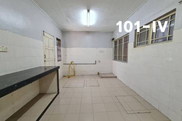 Taman Tepi Sungai ( Taman Teluk Pulai Indah )