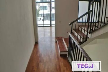 Retusa (Dillenia Series), Setia Alam