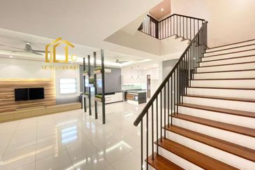 Duta Villa, Setia Alam