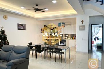 Duta Villa, Setia Alam