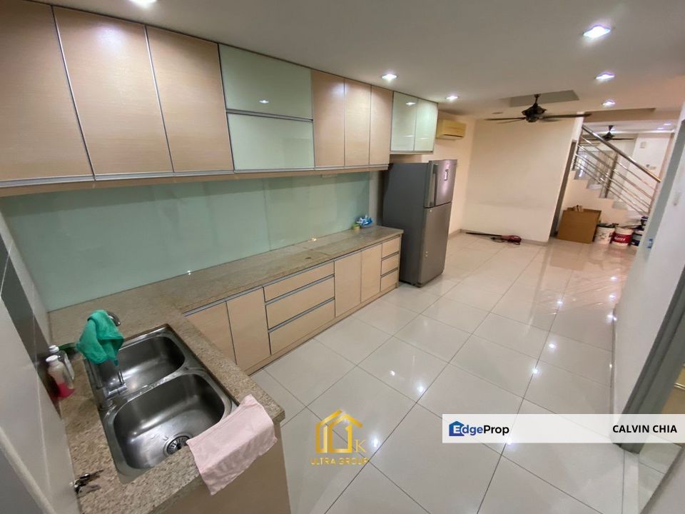 Almost 90% Chinese Owner staying there Taman Bayu eMas (beside bayu perdana) 2 Storey 20x80, Selangor, Klang