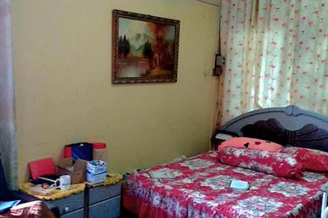 Jalan Straits View 6