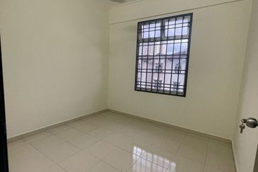 Flat Bukit Indah
