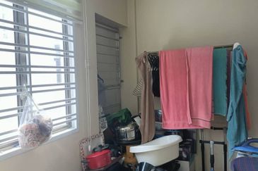 Dato onn perjiranan 15 near taman daya